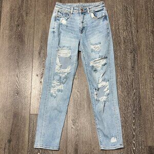 American Eagle Jeans Womens 2 Regular Blue Denim Mom Jean Distressed
